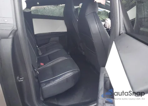 2024 Tesla Cybertruck All-Wheel Drive from USA, damaged, VIN 7G2CEHED4RA020947